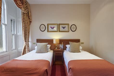 Old Waverley Hotel Edinburgh, Scotland, GB - Reservations.com