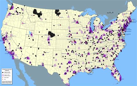 Map shows the landing points in a 500 warhead nuclear strike and a 2,000 warhead nuclear strike ...