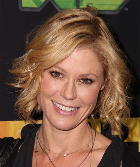 Julie Bowen Hairstyles And Haircuts - Celebrity Hair Ideas