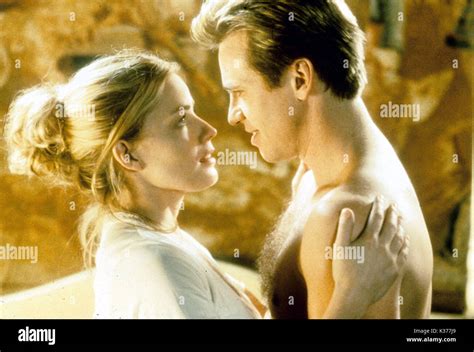 The saint 1997 val kilmer hi-res stock photography and images - Alamy