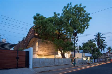 KSM Architecture Studio / KSM Architecture | ArchDaily