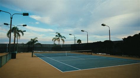 Blue Tennis Court · Free Stock Photo