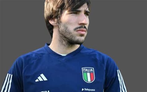 Sandro Tonali Net Worth 2023: Bio, Age, Family, Career & More