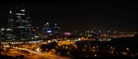 Perth City at night Night City, Perth, New York Skyline, Photography, Travel, Photograph, Viajes ...