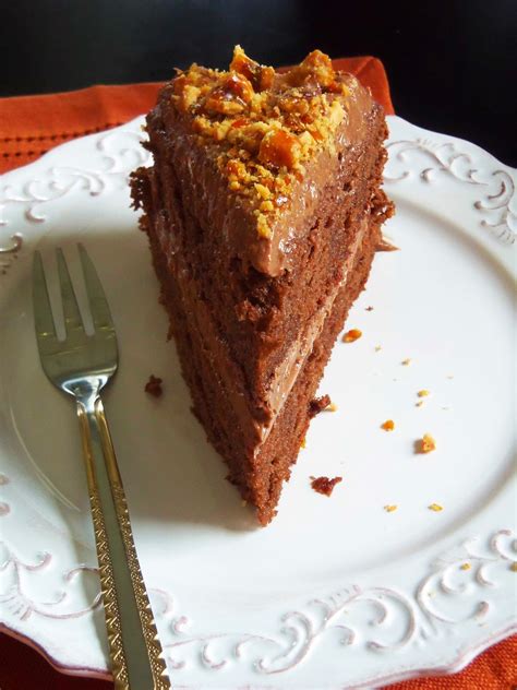 Simply Romanesco: Chocolate Cake with Walnut Brittle