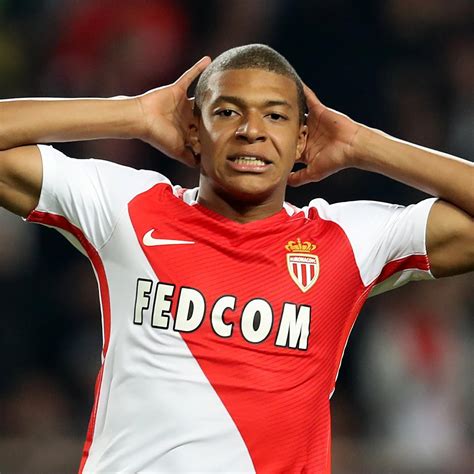 Arsenal Kylian Mbappé - Liverpool transfer news: Kylian Mbappe still a ...