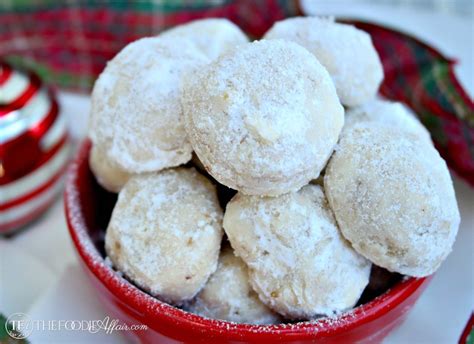 Mexican Cookies Recipe (Mexican Wedding) - The Foodie Affair