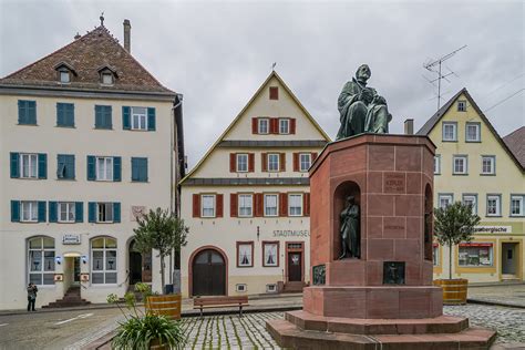 Kepler monument at the market square in Weil der Stadt | Flickr