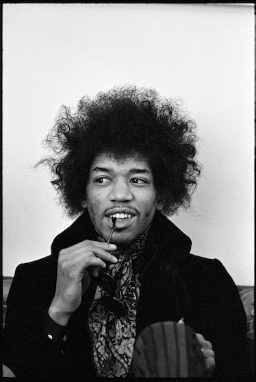 See Linda McCartney’s Long-Lost Photographs, From Jimi Hendrix in His ...