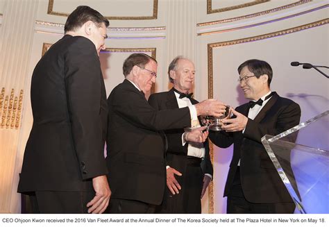 CEO Ohjoon Kwon Receives The Korea Society’s 2016 Van Fleet Award – Official POSCO Newsroom