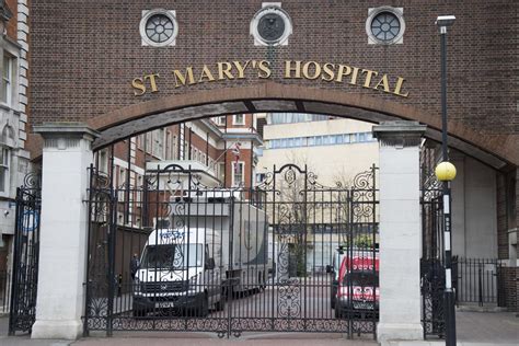 St Mary’s Hospital has 20 'black alert' bed shortages | London Evening Standard