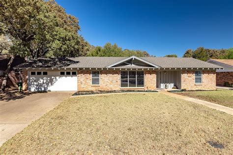 Hurst, TX Real Estate - Hurst Homes for Sale | realtor.com®