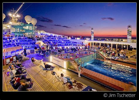 Carnival Valor, Lido Deck - a photo on Flickriver