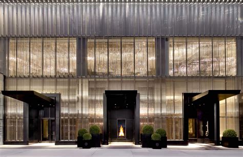 Mary Gostelow's Hotel of the Week: Baccarat Hotel New York - 'Oh the People You Meet!