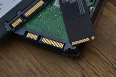 SATA vs PCIe Compared: Which is the Better Interface?