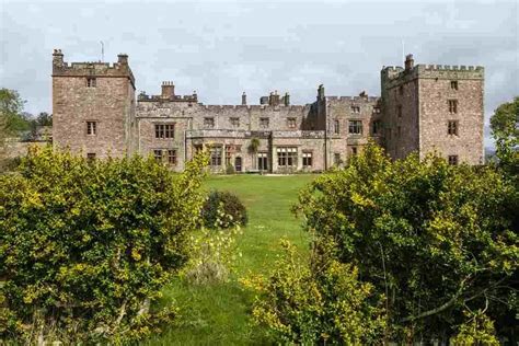 Castles in Cumbria - Historic European Castles