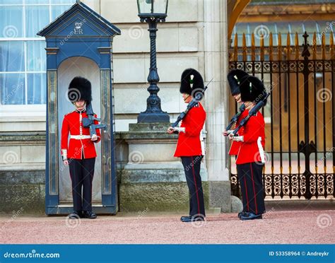 The Guards Of The Buckingham Palace During The Traditional Changing Of ...