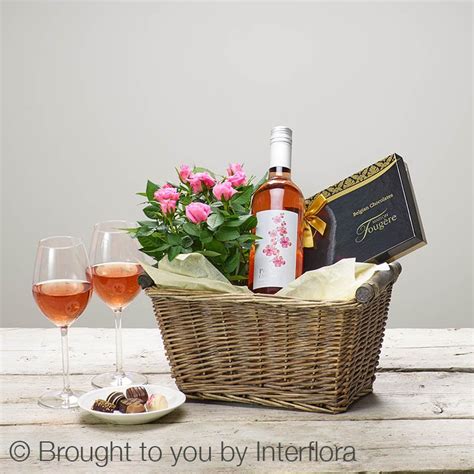 Wine Gift Set - Bath Spa Florists