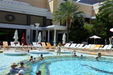 Encore at wynn las vegas pool - lomiism