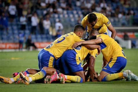 - Maccabi Tel Aviv - Maccabi Tel Aviv Football Club