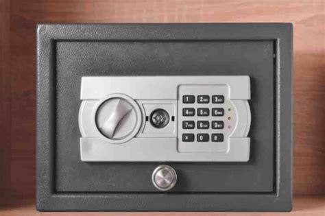 Key Safe Guide: What Are They & 5 Best Key Safes on the Market