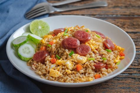 Resep Nasi Goreng Sosis Istimewa untuk Sarapan - MAHI