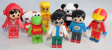 Ryan's World Mini Figures Set - Ryan, Combo Panda, Gus, and More - 9 ...