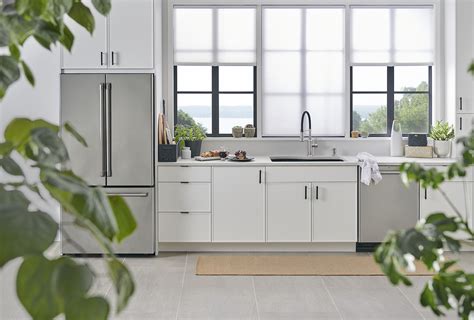 Stratus Slim Shaker - Kitchen Cabinets - Cabinets