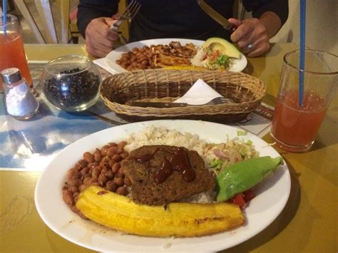 What and Where to Eat in Cuenca, Ecuador - Intentional Travelers