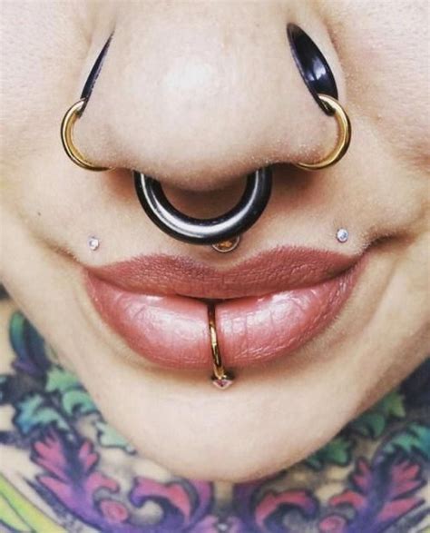 Women with huge septums #Piercingnarizmegustan | Crazy piercings, Face ...