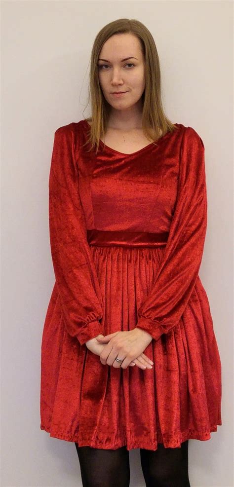 Sew Scoundrel: Red Velvet Holiday Dress