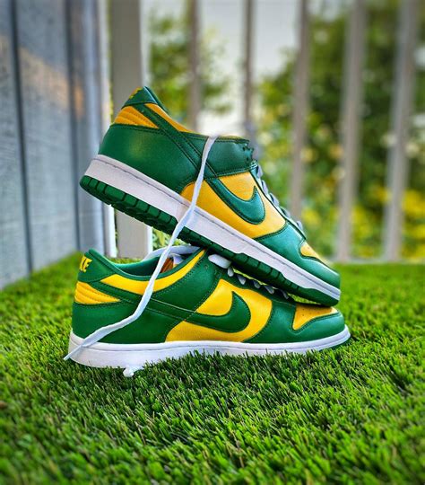 I got these Brazil dunks in a couple of days ago. I am a big fan of them! : Sneakers