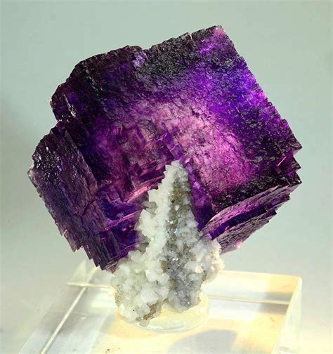 Fluorite - Fluorite Different Colors With Photos - Geology In