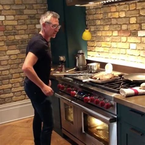 Gary Lineker house: Where he is inviting a refugee to live - where does ...