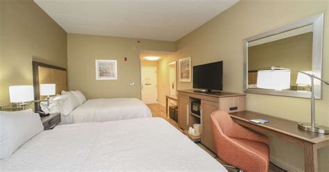 Hampton Inn Cincinnati-Eastgate from $93. Cincinnati Hotel Deals ...