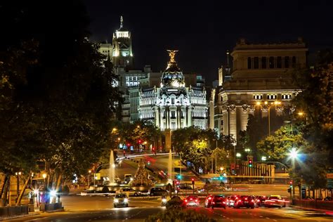 Madrid Nightlife, Incredible Tapas and Resulting Hangovers - Vagabond Summer