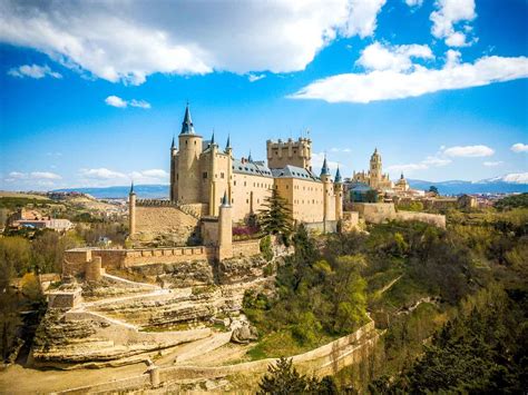 Alcazar de Segovia - The Walt Disney Castle in Segovia, Spain | Spain ...