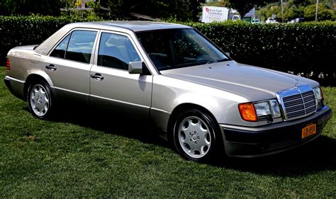 Mercedes-Benz W124 (facelift 1989) 300 D Turbo (147 Hp) Automatic 1989 - 1993 Specs and ...