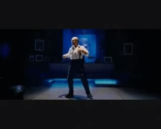 Tom Cruise Dance as Les Grossman in Tropic Thunder - Extended - Music: Get Back by Ludacris on ...