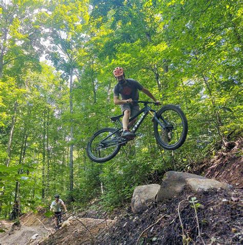 Conservancy, renowned trail designers open new mountain bike trail near ...