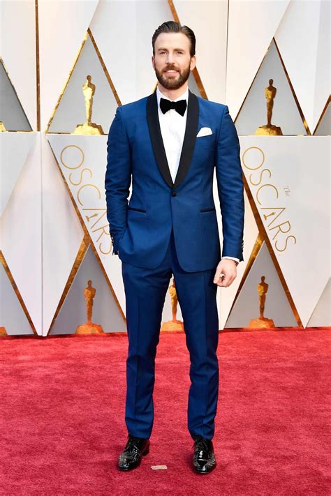 La alfombra roja de los premios Oscar 2017 | Evan, Chris evans, Looking dapper