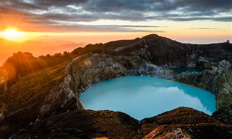 Flores Volcanoes Adventure | Indonesia Explorer