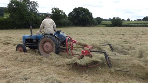 Hay making Herefordshire 2016 - YouTube