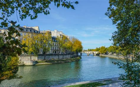 L’île Saint-Louis : découvrez la belle île qui se cache au coeur de Paris | Ile saint louis ...