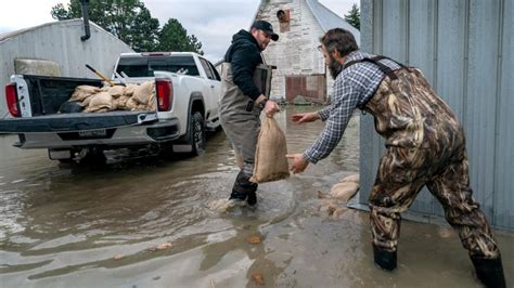 Additional funding available for British Columbians affected by floods | CBC News