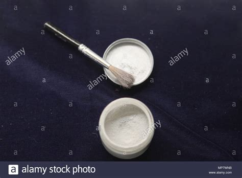 Fingerprint Powder Stock Photos & Fingerprint Powder Stock Images - Alamy