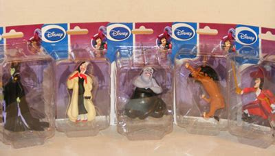 Adventures Into Mystery Collectibles: Disney Villains Figurines Gift Set - Captain Hook ...