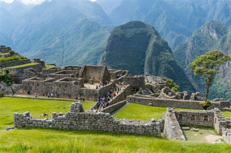 Machu Picchu Sunrise Tour (2 Days) - Machu Picchu Tours