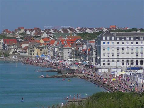 Wimereux la plage Calais, Station Balnéaire, Ardennes, France, Digue, Paris Skyline, River ...