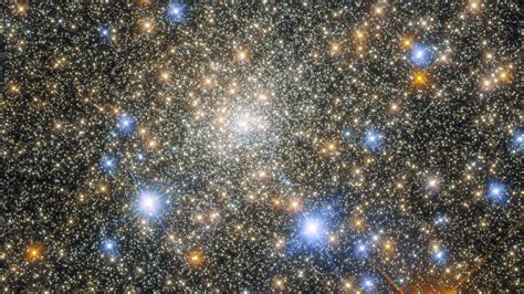 Star cluster glitters in new Hubble Space Telescope photo | Space